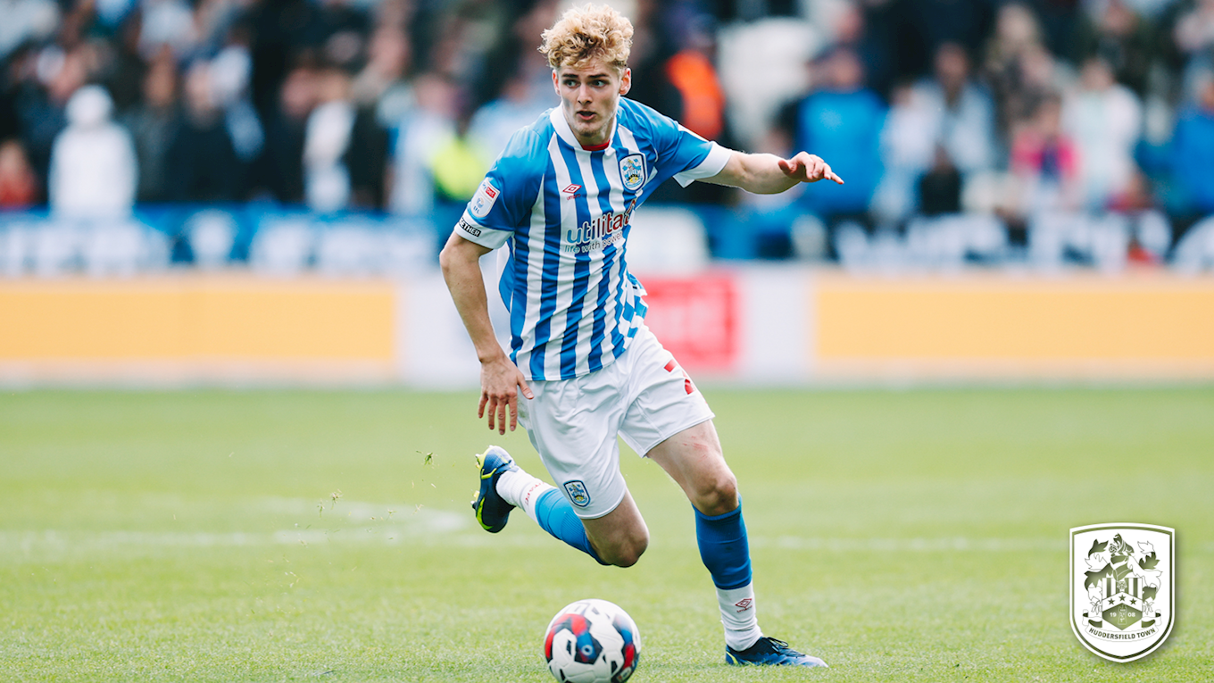 RUDONI NAMED BLUE & WHITE SEPTEMBER PLAYER OF THE MONTH! - News -  Huddersfield Town